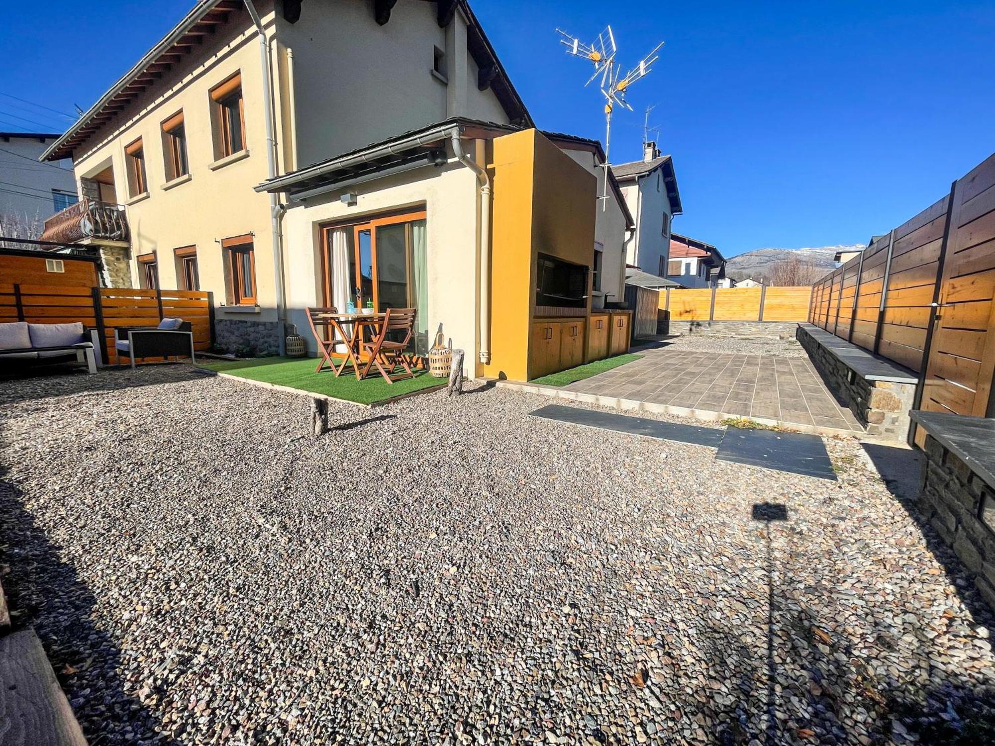 Bonita Casa. Gran Jardin. Con Wifi. Villa Bourg-Madame Eksteriør bilde